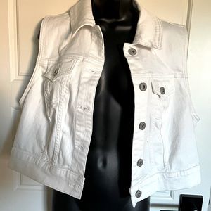 White cropped denim vest